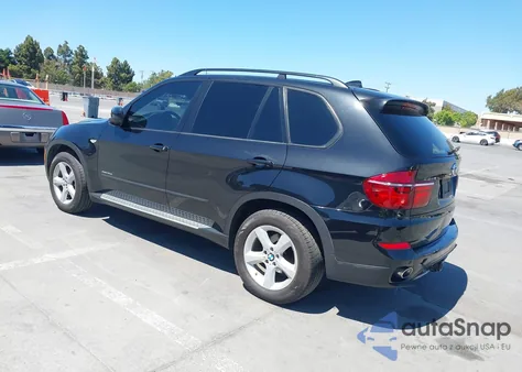 2011 BMW X5 xDrive35D from USA, damaged, VIN 5UXZW0C57BL656905